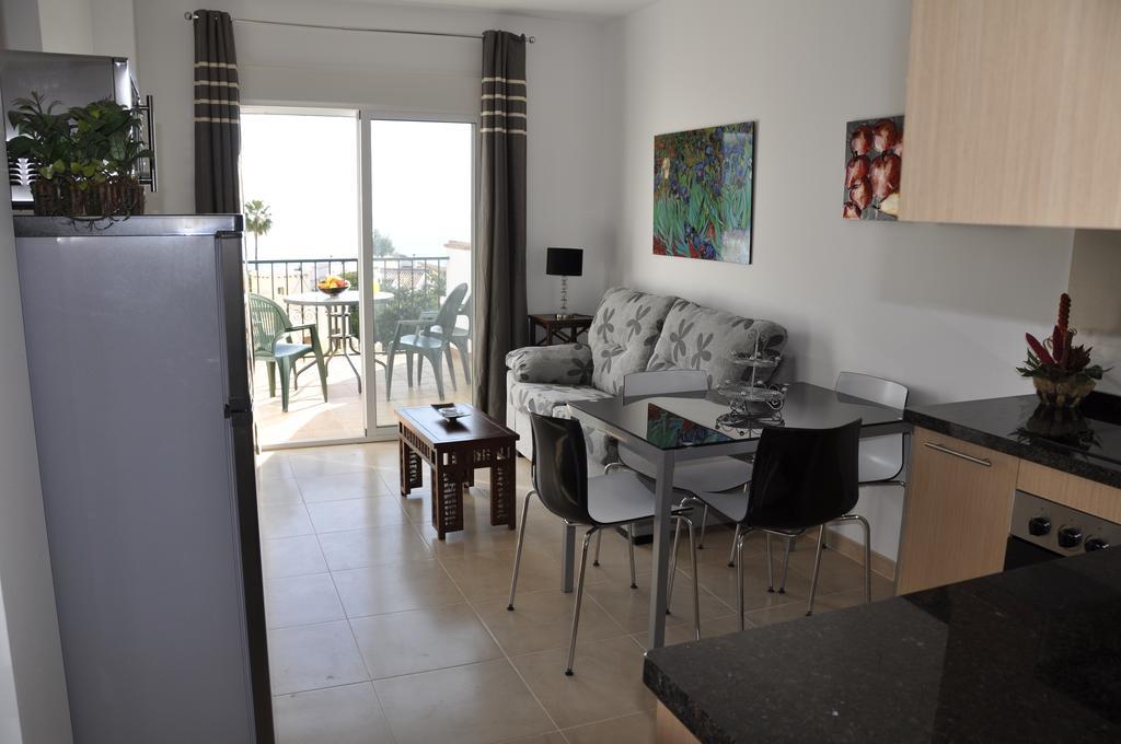 Nerja Paradise Rentals - Chimenea Apts מראה חיצוני תמונה